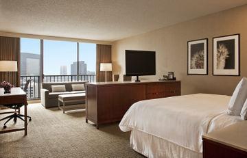 Westin Oaks Hotel Houston 5011 Westheimer at Post Oak