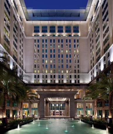 صور فندق ريتز كارلتون مركز دبي المالي العالمي