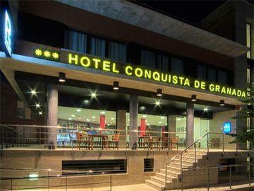 Conquista de Granada Hotel Peligros Av Reina Sofia s/n