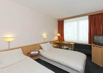 Hotel Atlantis Guesthouse Zurich Doeltschihalde 49