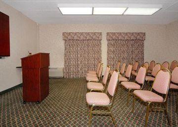 Comfort Inn Philadelphia Airport Essington 53 Industrial Hwy.