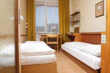 Academia Hotel Vienna Pfeilgasse 3a