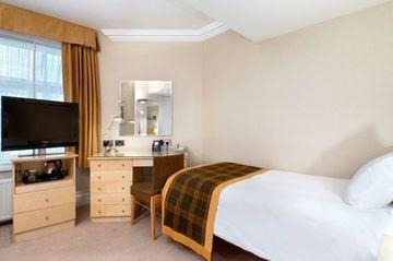 Hilton Hyde Park Hotel London 129 Bayswater Road