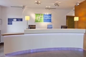 Holiday Inn Express Bergamo West Mozzo Via Fausto Radici 1