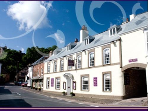 The Dunster Castle Hotel 5 High Street