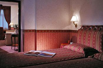 Best Western Hotel Gran Mogol Turin Via Guarini 2