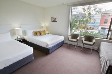 Cosmopolitan Hotel Melbourne 2-8 Carlisle Street Saint Kilda