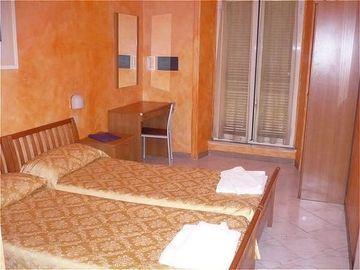 Max Hotel Rome Via Gioberti 30