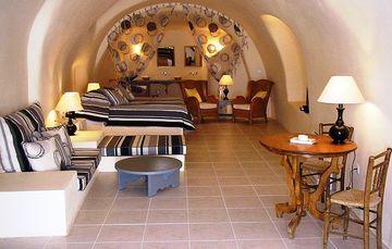 Oinotopos Wine Cellar & Accommodation Santorini Pyrgos