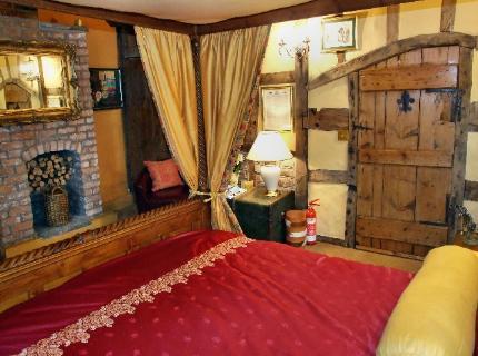 Wizards Thatch Luxury Suite Alderley Edge Macclesfield Road