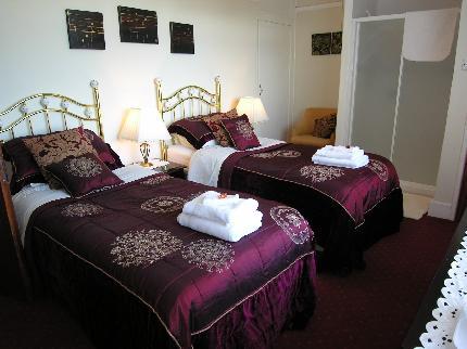 Lindens House Bed & Breakfast Chard Snowdown Cottage Lane,High Street