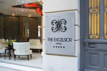 The Excelsior Hotel Thessaloniki 10 Komninon Street & 23 Mitropoleos Avenue