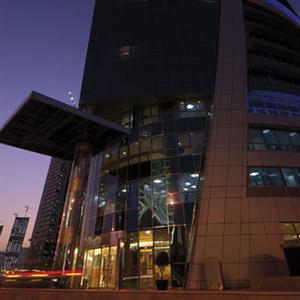 Movenpick Tower & Suites Doha West Bay