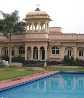 Rajputana Resort Savina, Near Math, Hiran Magri Sector 11