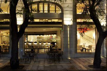 The Excelsior Hotel Thessaloniki 10 Komninon Street & 23 Mitropoleos Avenue