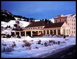 Mammoth Hot Springs Hotel Yellowstone National Park 1 Grand Loop