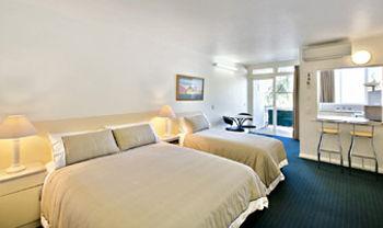 Best Western Melbourne's Princes Park Motor Inn Cnr Royal Parade & Park Street, Carlton North