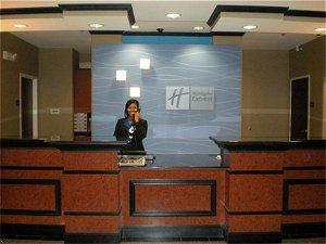 Holiday Inn Express Hotel & Suites Clinton (Missis 495 Springridge Rd.