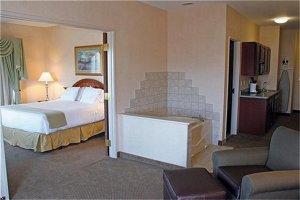 Holiday Inn Express Hotel & Suites Saginaw 2501 Tittabawassee Road