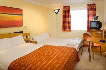 Holiday Inn Express Birmingham Oldbury Birchley Park