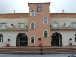 Hotel Ciudad del Renacimiento Ctra. de Ibros s/n