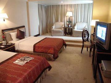 City View Xuhui Hotel Shanghai Lane 168, 3 Zhaojiabang Road, Xuhui District