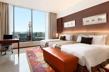 Hilton Hotel Bandung HOS Tjokroaminoto No. 41-43