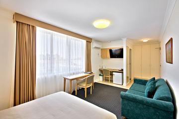 Best Western Melbourne's Princes Park Motor Inn Cnr Royal Parade & Park Street, Carlton North