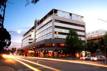 Novotel Hotel Canberra 65 Northbourne Avenue