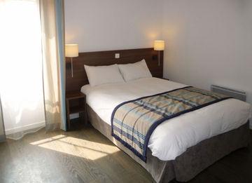 Hotel Sejours & Affaires Roissy Village Roissy-en-France 6 Avenue De Montmorency