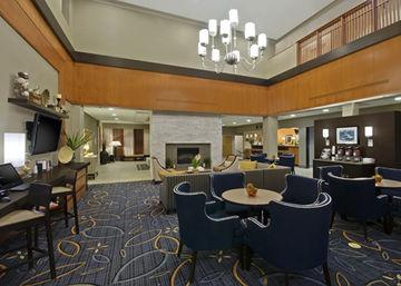 Comfort Inn & Suites Logan Airport Revere 85 American Legion Hwy