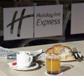 Holiday Inn Express Bilbao Hotel Derio Zarandoa Kalea 5