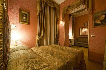 Hotel Romance Rome Via Marco Aurelio 37A