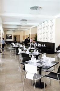Sintesa Peninsula Hotel Manado Jl. Jend. Sudirman Gunung Wenang
