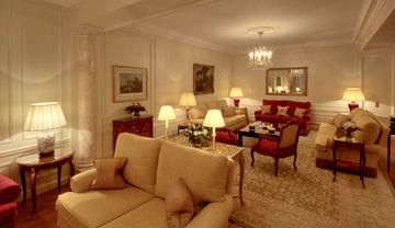 Hotel Le Bristol Paris 112 Rue Du Faubourg Saint Honore