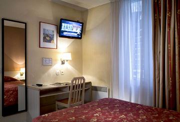 Comfort Hotel Gare De L'est Paris 31 Boulevard De Strasbourg