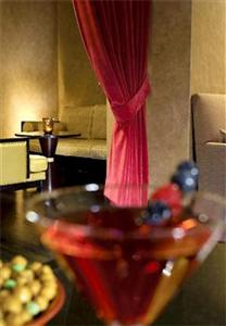 Photo from hotel 'Renaissance Suites Hotel Chicago'