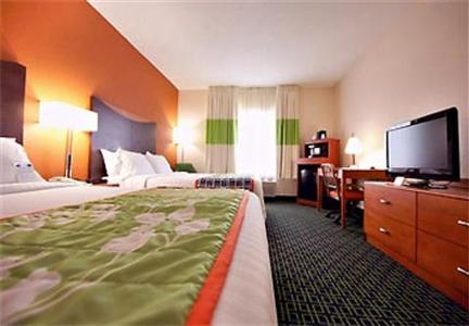 Fairfield Inn & Suites Airport Kansas City (Missou 11820 Nw Plaza Circle