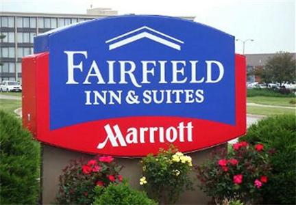 Fairfield Inn & Suites Airport Kansas City (Missou 11820 Nw Plaza Circle