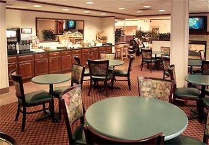 Fairfield Inn Detroit Livonia (Michigan) 17350 Fox Drive