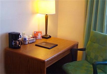 Fairfield Inn Muscatine 305 Cleveland Street