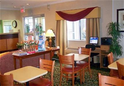 Fairfield Inn Muscatine 305 Cleveland Street