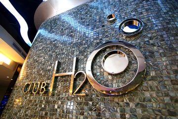 Hotel H2O Manila Luneta (Behind Quirino Grand Stand)