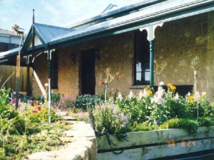 Robe House Bed & Breakfast 1A Hagen Street, Robe, SA 2577, Australia