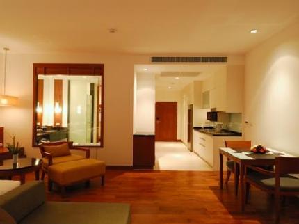 Woodlands Suites Serviced Residences Pattaya 172/3 Moo 5 Soi Naklua 22