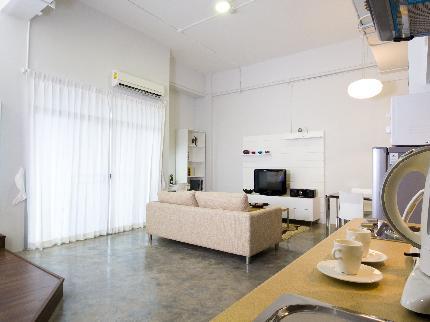 212 Service Apartment Bangkok 116/1 Charoenrat Soi 8 Charoenrat Road Thoong Wat Don Sathorn