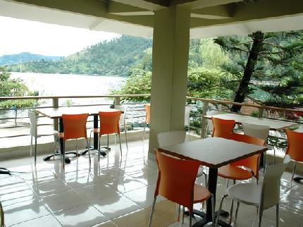 Pandu Lakeside Hotel Sumatera Utara Jl. TPR Sinaga No. 12, Parapat