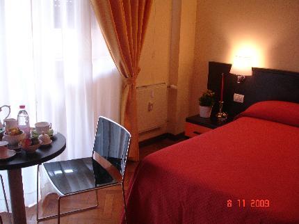 Morelli Bed and Breakfast Rome Via Sicilia 137 Via Piemonte 32