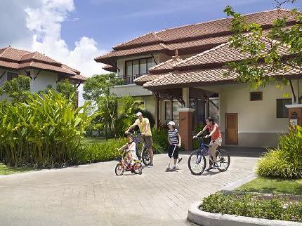 Outrigger Laguna Phuket Resort & Villas 116/13 Moo 6 Tambol Cherngtalay Amphur Talang