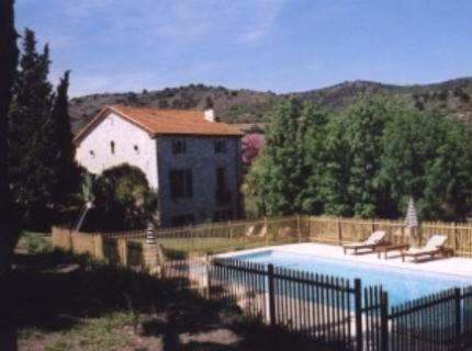 Domaine Grand Guilhem Hotel Cascastel-des-Corbieres CHEMIN DU COL DE LA SERRE / Cascastel-des-Corbières